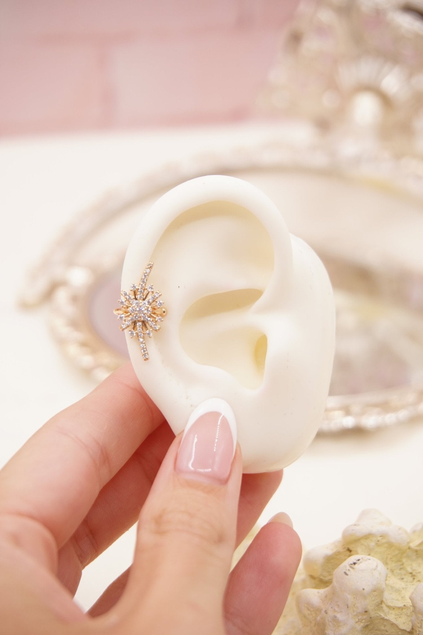 EARCUFF COVER GOLD EC 329 - Dakaty