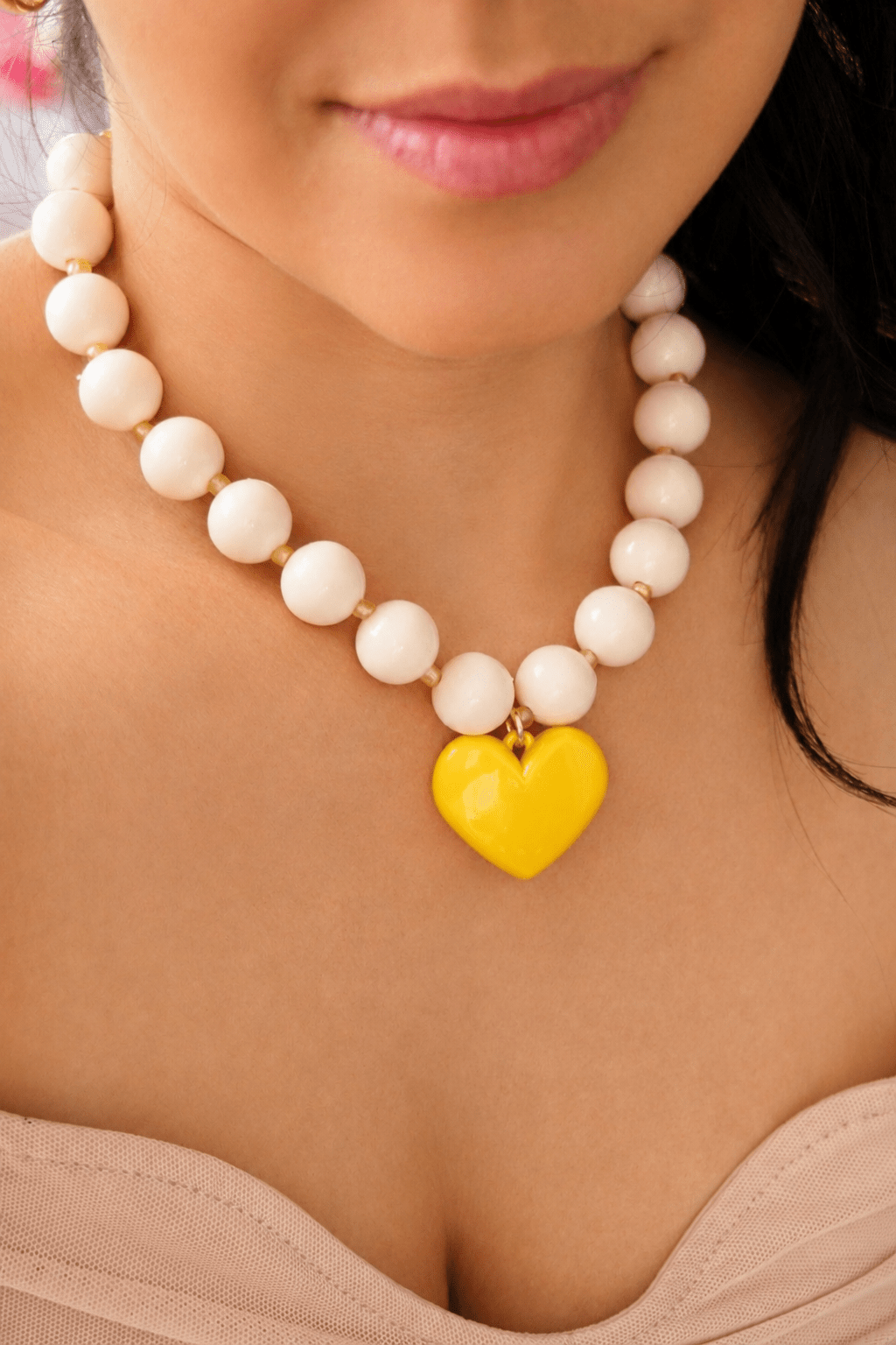 COLLAR BOLA CHICLE BEIGE B 1079 - Dakaty
